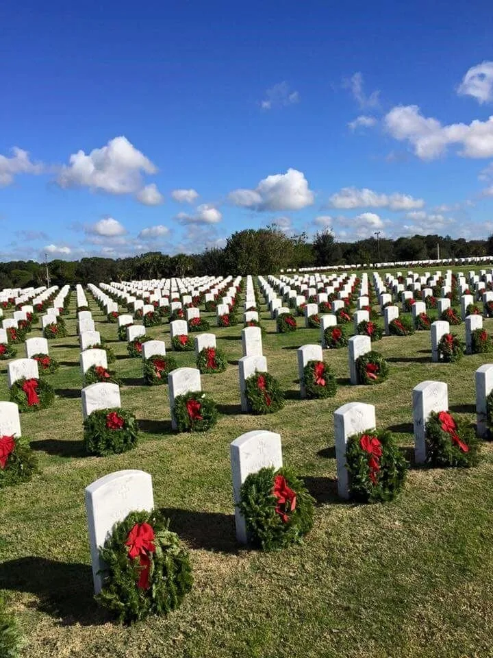 wreaths-acorss-america